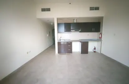 Apartment - 1 Bathroom for rent in Silicon Gates 1 - Silicon Gates - Dubai Silicon Oasis - Dubai