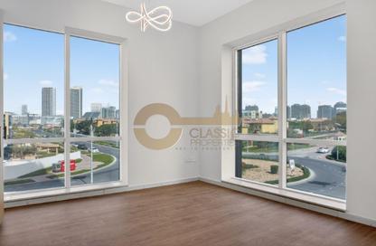 Apartment - 2 Bedrooms - 3 Bathrooms for sale in Golf Tower - Dubai Sports City - Dubai