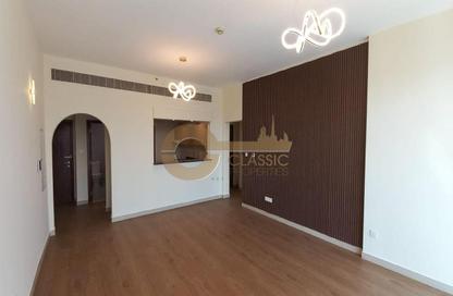 Apartment - 2 Bedrooms - 3 Bathrooms for sale in Golf Tower - Dubai Sports City - Dubai