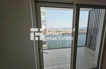 Apartment - Studio - 1 for rent in Waters Edge - Yas Island - Abu Dhabi