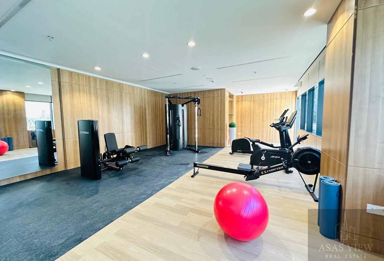 Studio Apartment in Meydan with Shared Pool photo 27
