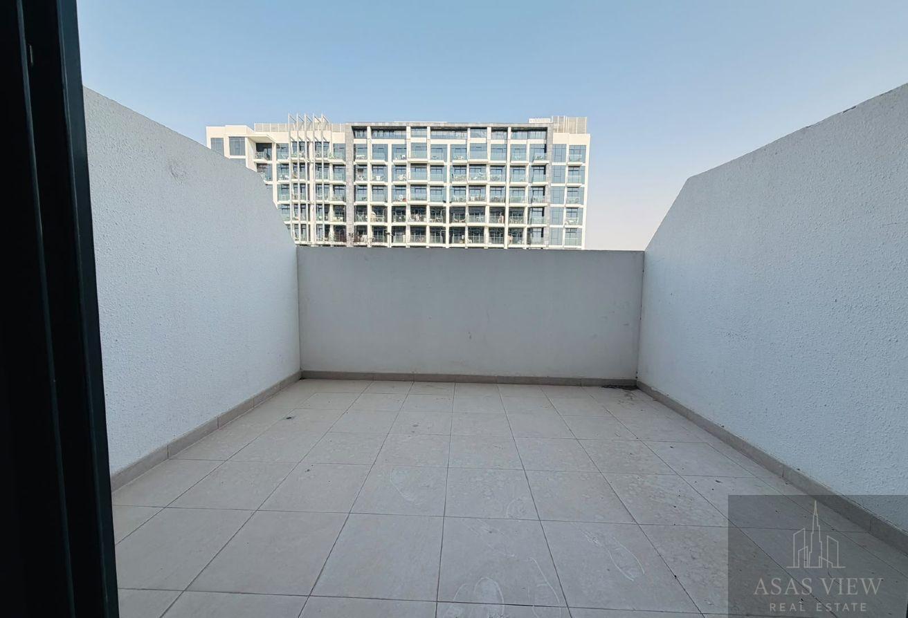 Studio Apartment in Meydan with Shared Pool photo 18