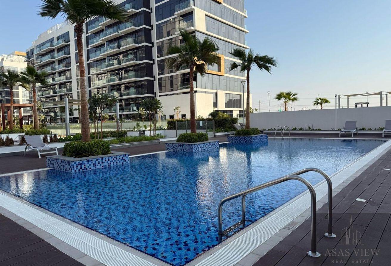 Studio Apartment in Meydan with Shared Pool photo 24