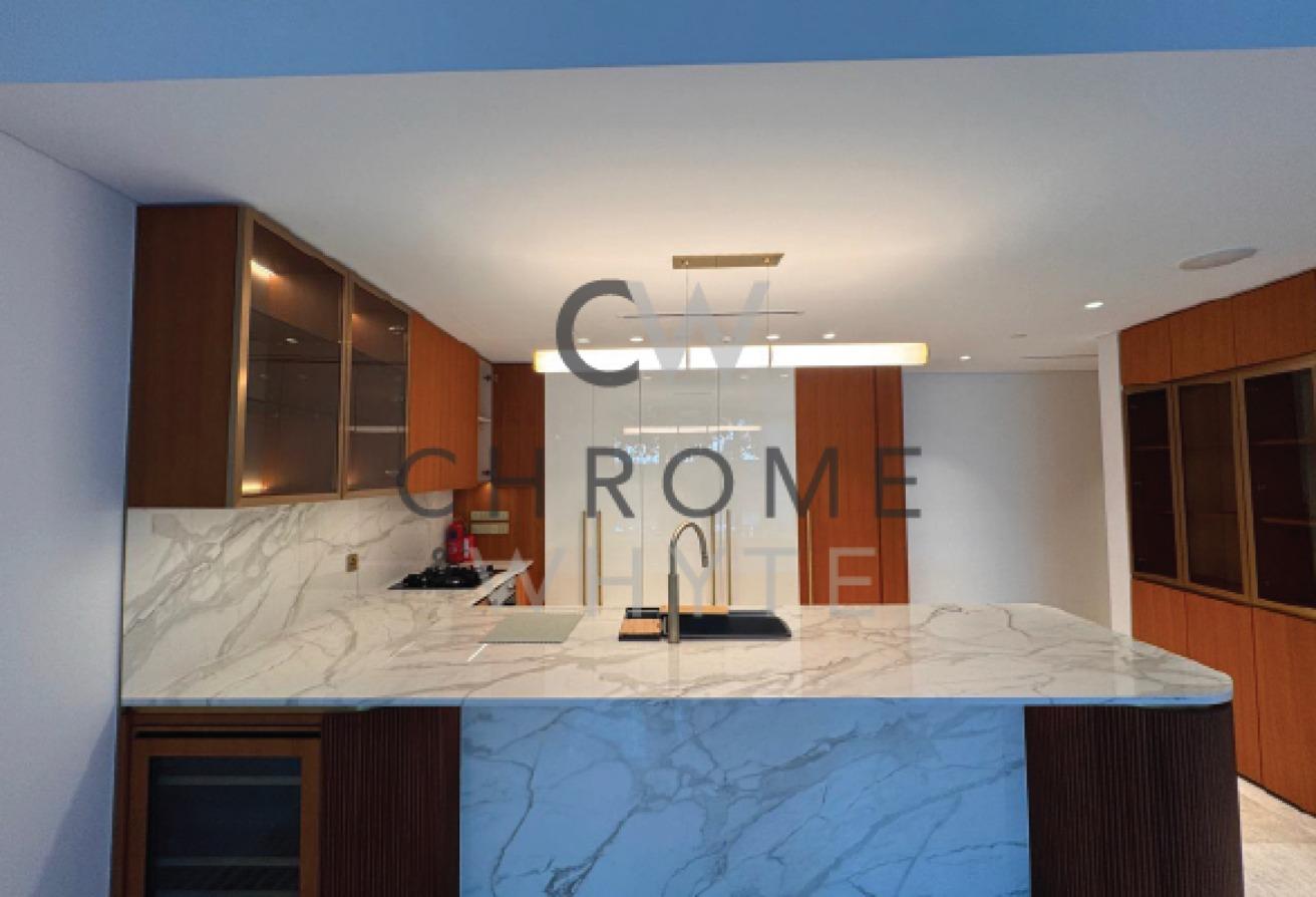 Exclusive 2BR + Study| Beach Access | Huge Balcony photo 10