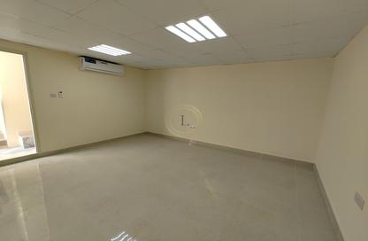 Apartment - Studio - 1 Bathroom for rent in Hai Al Qalaa - Al Jaheli - Al Ain Apartment - Studio - 1 Bathroom for rent in Hai Al Qalaa - Al Jaheli - Al Ain
