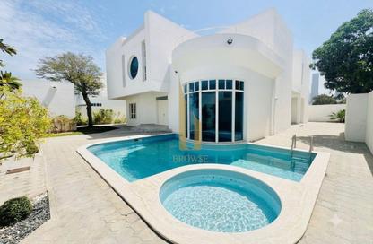 Villa - 5 Bedrooms - 5 Bathrooms for rent in Jumeirah 1 Villas - Jumeirah 1 - Jumeirah - Dubai