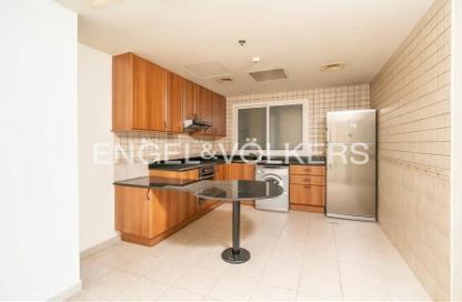 Apartment - 1 Bedroom - 2 Bathrooms for sale in Princess Tower - Dubai Marina - Dubai