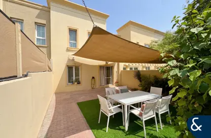 Villa - 2 Bedrooms - 2 Bathrooms for rent in Springs 1 - The Springs - Dubai