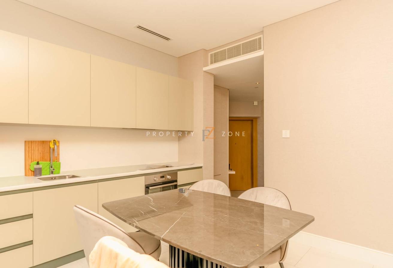 Burj Khalifa View | High Floor | LUXURY LOFT 1BR photo 7