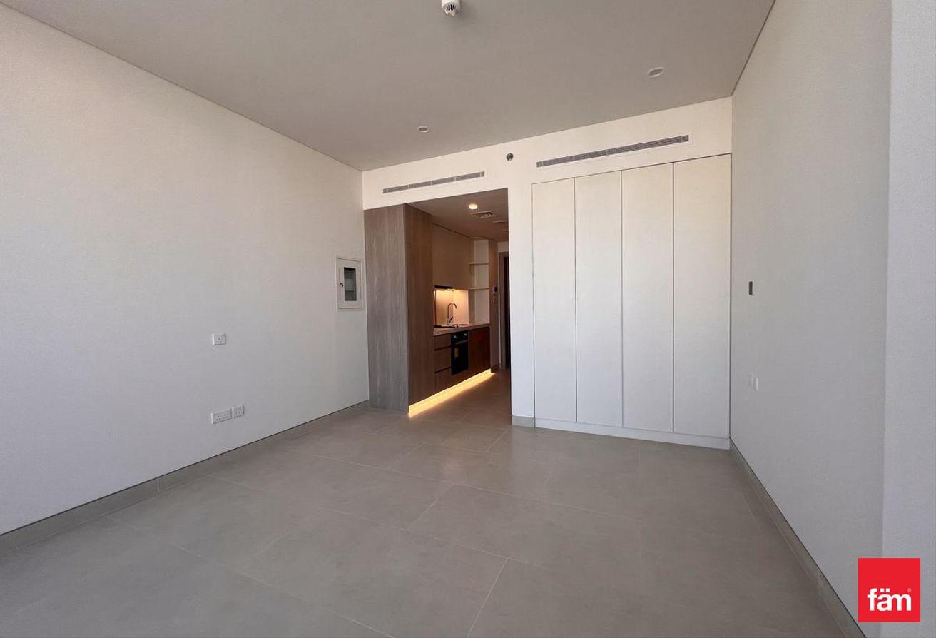 New tower I 1 month free rent I High Quality photo 6