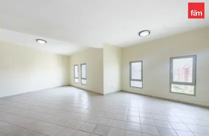 شقة - 2 غرف نوم - 3 حمامات للبيع في مبنى 158 - طراز حديث - ديسكفري جاردنز - دبي