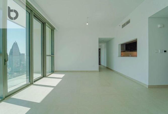 Vacant | Burj Khalifa View | High Floor photo 2