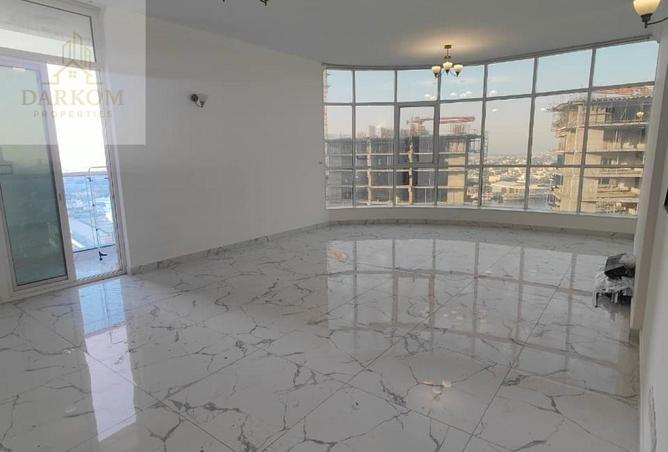 102422360 - Property Image 2