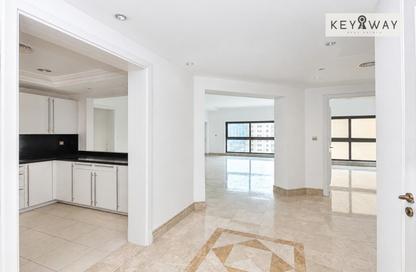 Apartment - 2 Bedrooms - 4 Bathrooms for rent in The Residences South - Palm Jumeirah - Dubai