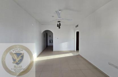 Apartment - 1 Bedroom - 2 Bathrooms for rent in Al Qulaya'ah - Al Sharq - Sharjah