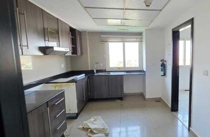 Apartment - 3 - 4 for rent in Tower 23 - Al Reef Downtown - Al Reef - Abu Dhabi