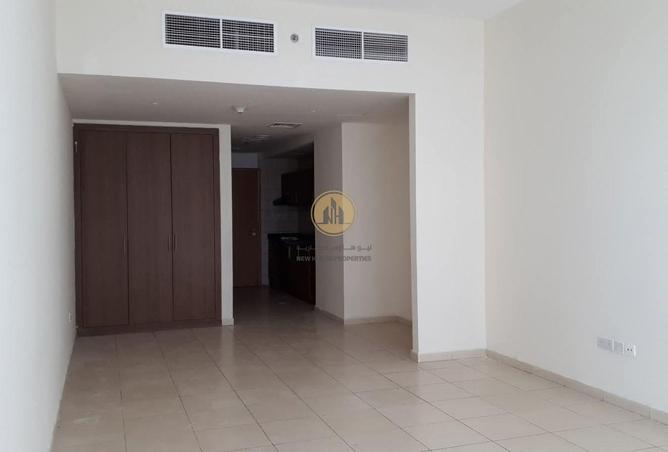 76987303 - Property Image 2