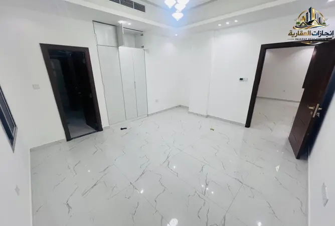 145971929 - Property Image 2
