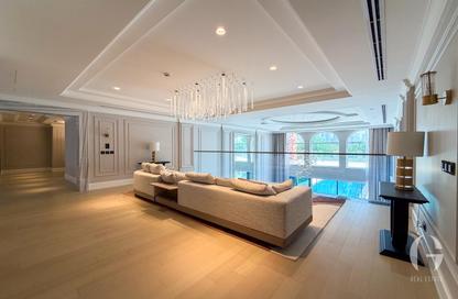 Villa - 7 - 7+ for sale in XXII Carat Villas - The Crescent - Palm Jumeirah - Dubai