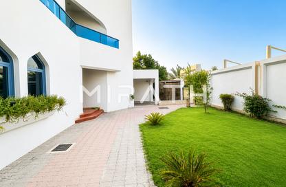 Villa - 5 Bedrooms - 4 Bathrooms for rent in Al Manara - Dubai Villa - 5 Bedrooms - 4 Bathrooms for rent in Al Manara - Dubai