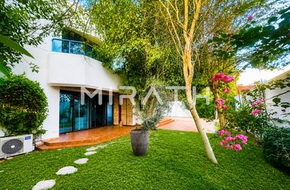Villa - 5 Bedrooms - 4 Bathrooms for rent in Al Manara - Dubai