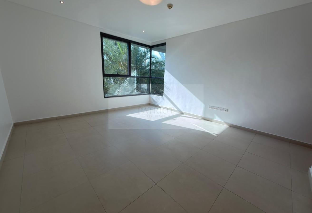 Luxury 4BR Villa + Maid | Modern Layout 3,767 Sqf photo 23