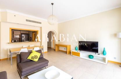 Apartment - 2 Bedrooms - 4 Bathrooms for rent in Al Das - Shoreline Apartments - Palm Jumeirah - Dubai