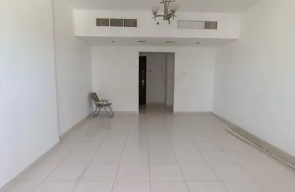 Apartment - 3 Bedrooms - 4 Bathrooms for rent in Al Khan Corniche - Al Khan - Sharjah