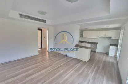 فيلا - 2 غرف نوم - 3 حمامات للايجار في الينابيع 15 - الينابيع - دبي