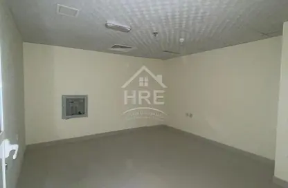 مكتب - غرفة نوم - 3 حمامات للايجار في 3 المويهات - المويهات - عجمان