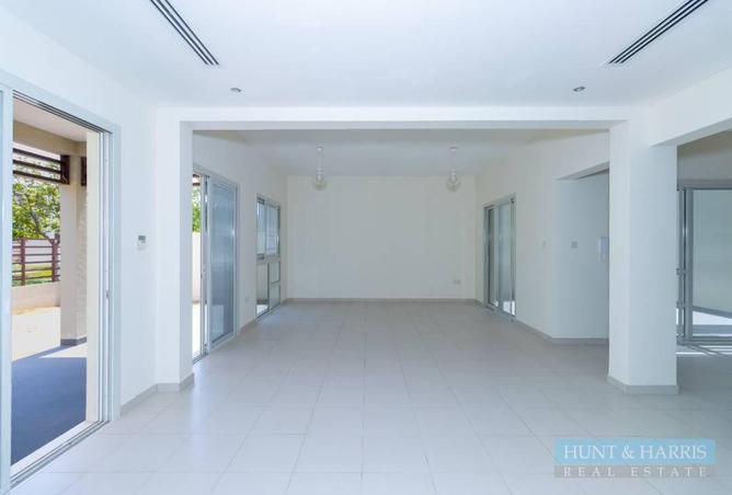 62877469 - Property Image 2