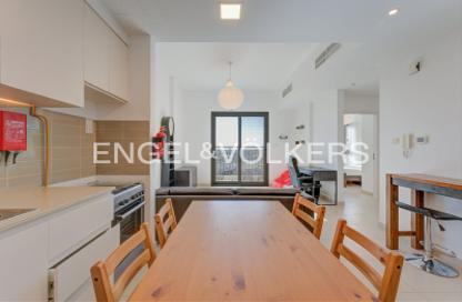 Apartment - 1 Bedroom - 1 Bathroom for sale in Hayat Boulevard 1B - Hayat Boulevard 1 - Hayat Boulevard - Town Square - Dubai