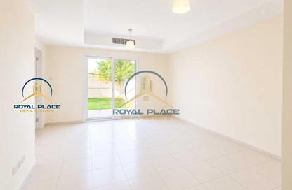 Villa - 2 Bedrooms - 2 Bathrooms for rent in Springs 10 - The Springs - Dubai