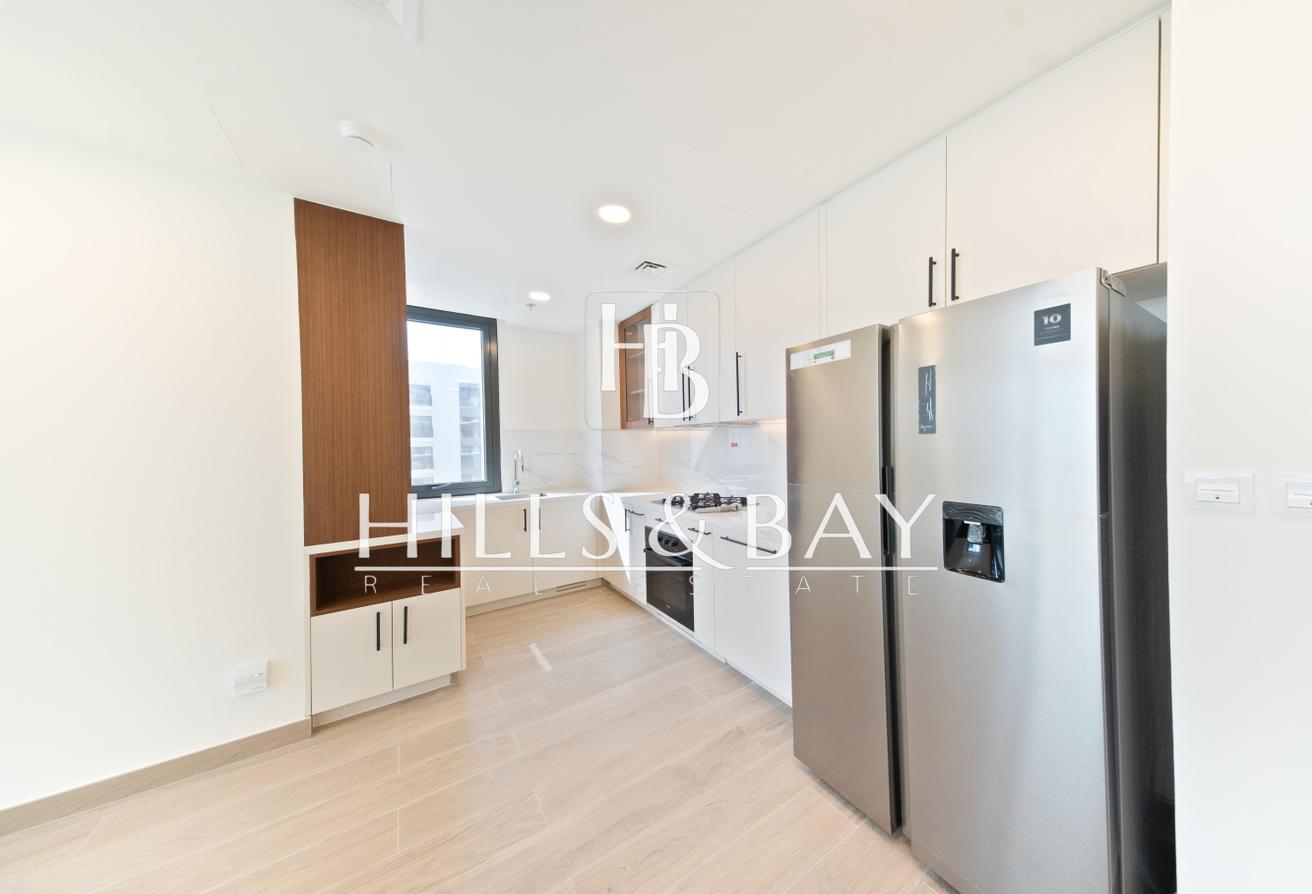 Top Floor 2 Bedroom with City Views photo 8