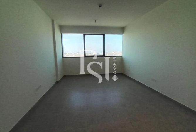 74637134 - الصورة الرئيسية للعقار