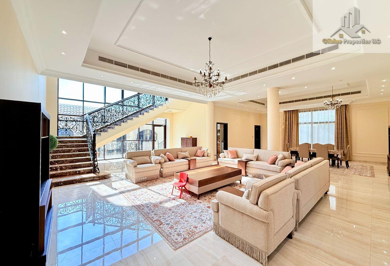 Exclusive Villa | Huge Garden | Covered Parking photo 3