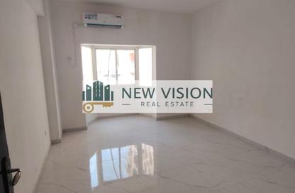 Apartment - 2 - 2 for rent in Al Majaz 2 - Al Majaz - Sharjah