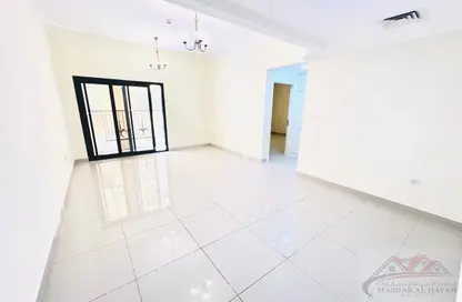 Apartment - 1 Bedroom - 2 Bathrooms for rent in Muwailih Building - Muwaileh - Sharjah