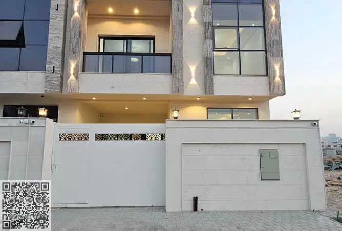 113742411 - Property Image 3