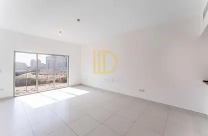 شقة - 2 غرف نوم - 3 حمامات للايجار في مبنى ربدان - موتور سيتي - دبي