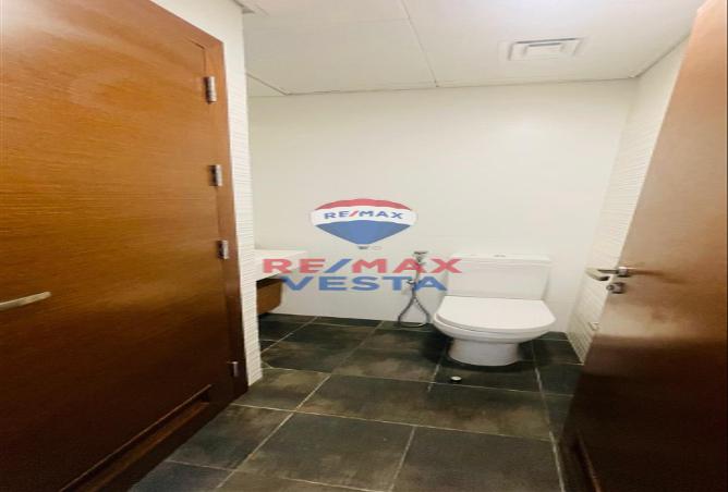 76163018 - Property Image 3