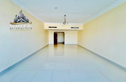Apartment - 3 Bedrooms - 3 Bathrooms for rent in Al Khan Corniche - Al Khan - Sharjah Apartment - 3 Bedrooms - 3 Bathrooms for rent in Al Khan Corniche - Al Khan - Sharjah
