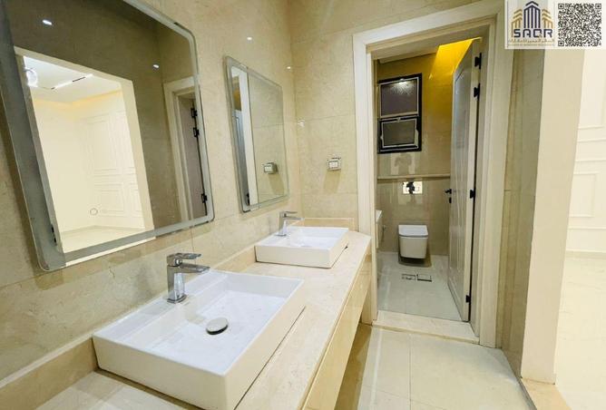 84064574 - Property Image 3
