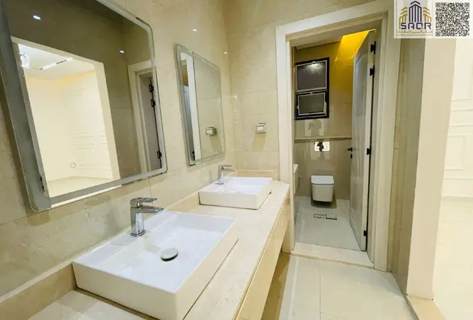 84064574 - Property Image 3