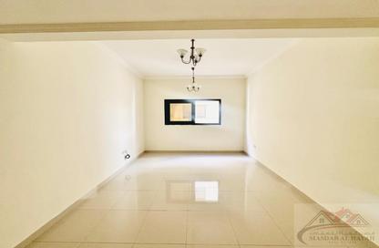 Apartment - 1 Bedroom - 2 Bathrooms for rent in Muwaileh 29 Building - Muwaileh - Sharjah