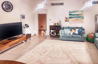 Apartment - 2 - 2 for sale in Marina Pinnacle - Dubai Marina - Dubai Apartment - 2 - 2 for sale in Marina Pinnacle - Dubai Marina - Dubai