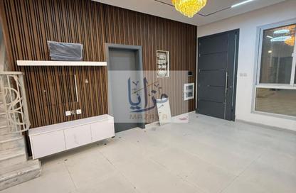 Villa - 5 Bedrooms - 7 Bathrooms for sale in Al Yasmeen 1 - Al Yasmeen - Ajman