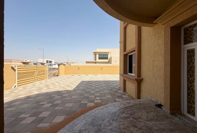130667119 - Property Image 3