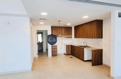 Townhouse - 3 - 4 for sale in Shams Townhouses - Town Square - Dubai