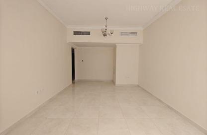 Apartment - 1 Bedroom - 2 Bathrooms for rent in Muwaileh 29 Building - Muwaileh - Sharjah
